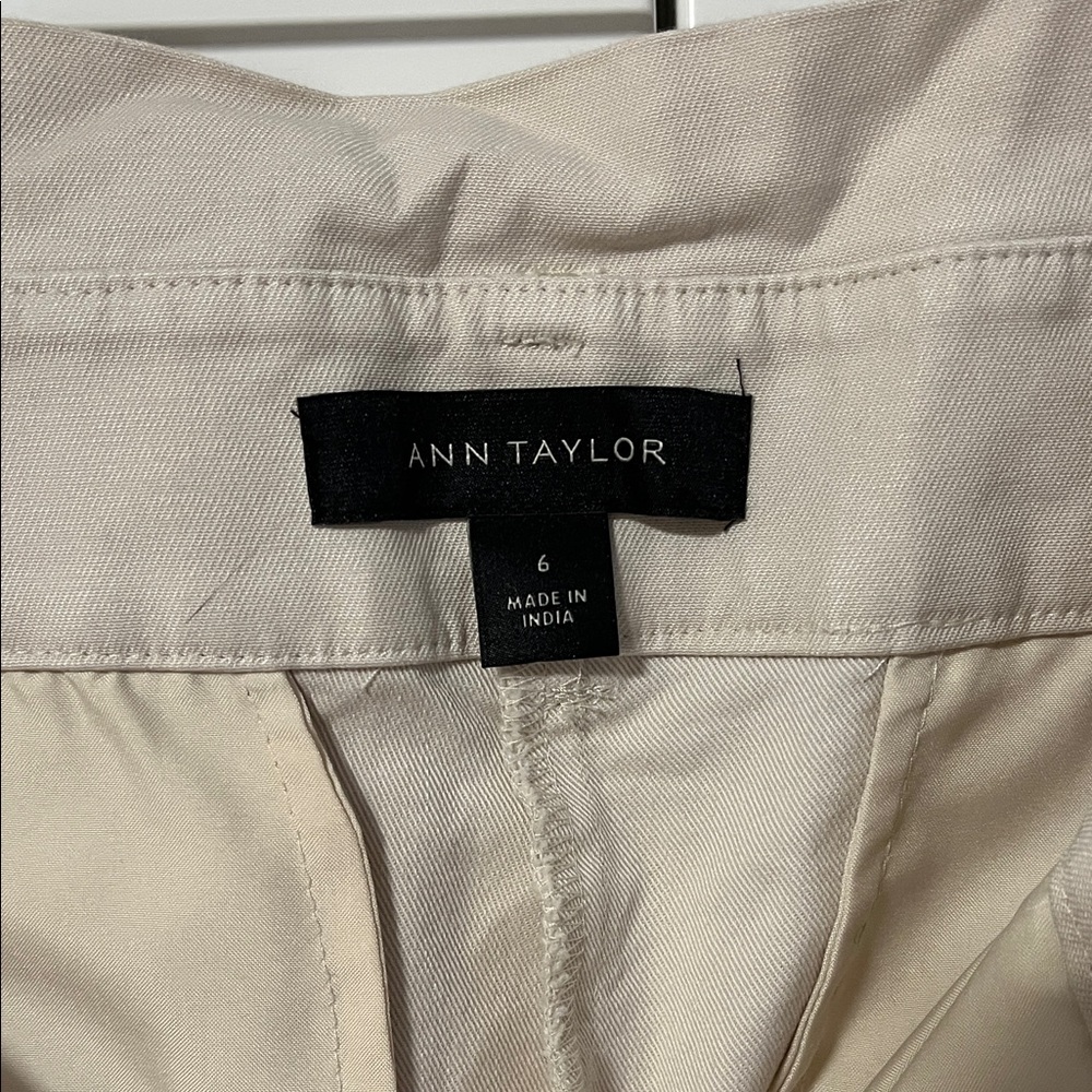 Ann Taylor NWOT Beige Straight Leg Pants with Tie Belt High Waist, Size 6 - Picture 5 of 9